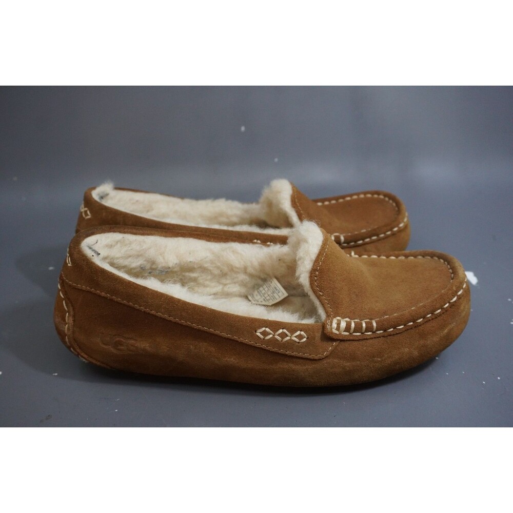 UGG Slipper Ansley Womens 8 Chestnut Brown Suede Moccasin Lined Slip On Loafer